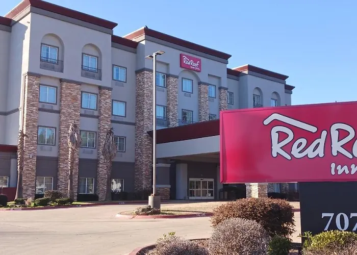 Red Roof Inn & Suites Longview