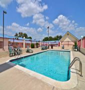 Red Roof & Motel 2*